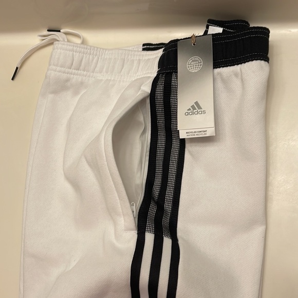 Adidas Men’s Fleece Shorts - Picture 6 of 11